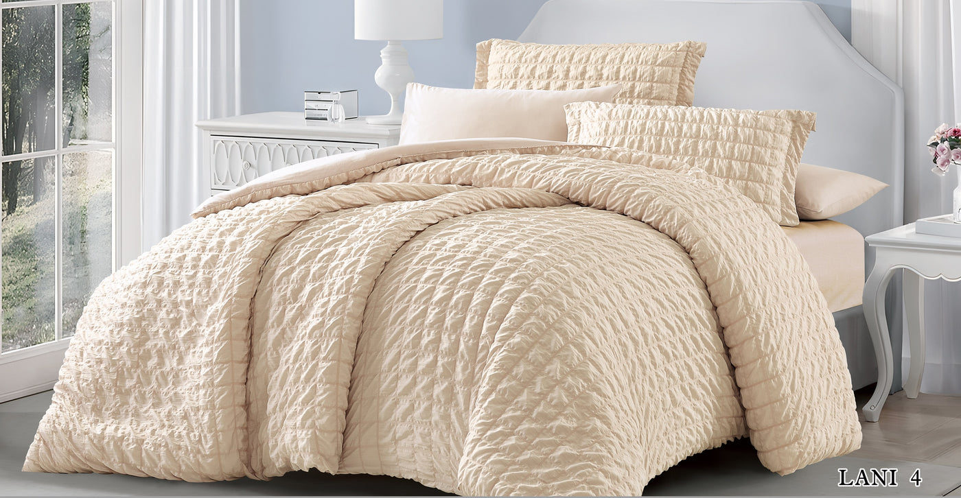 Lani Patterned Microfiber Duvet Cover Set — box contents
