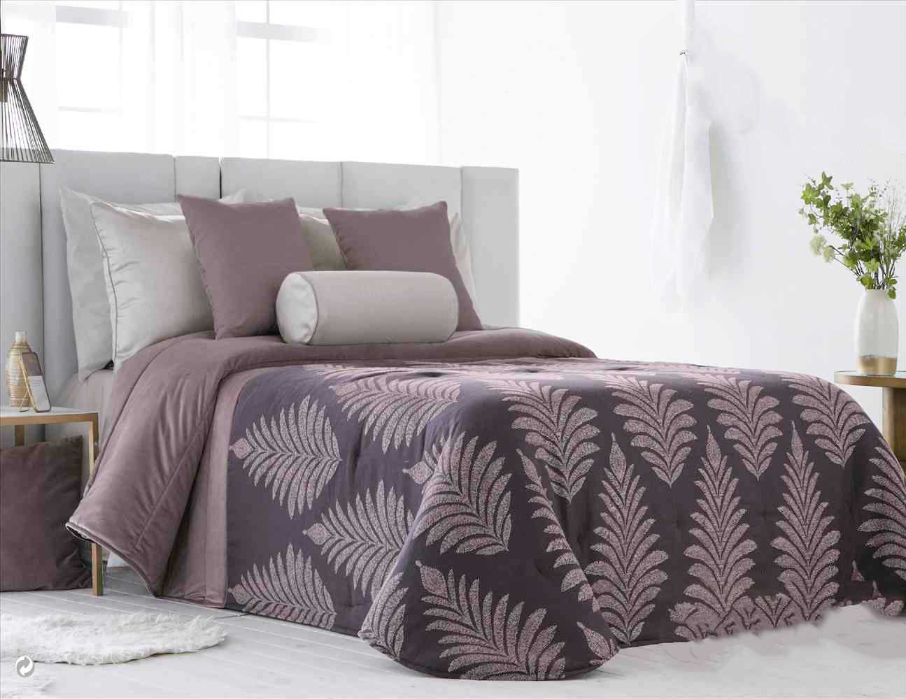 Spanish Velvet Comforter Set Super King Mulberry 10 Pcs Casaluna — box contents