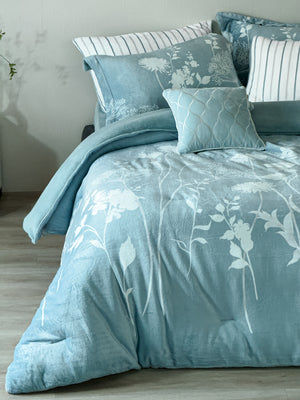 Garden Printed Velvet Fur Comforter Set