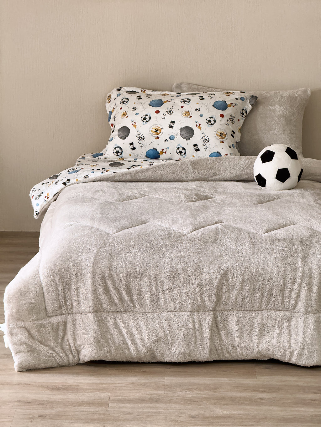 Lumira Two face Velvet Fur Kids Comforter set