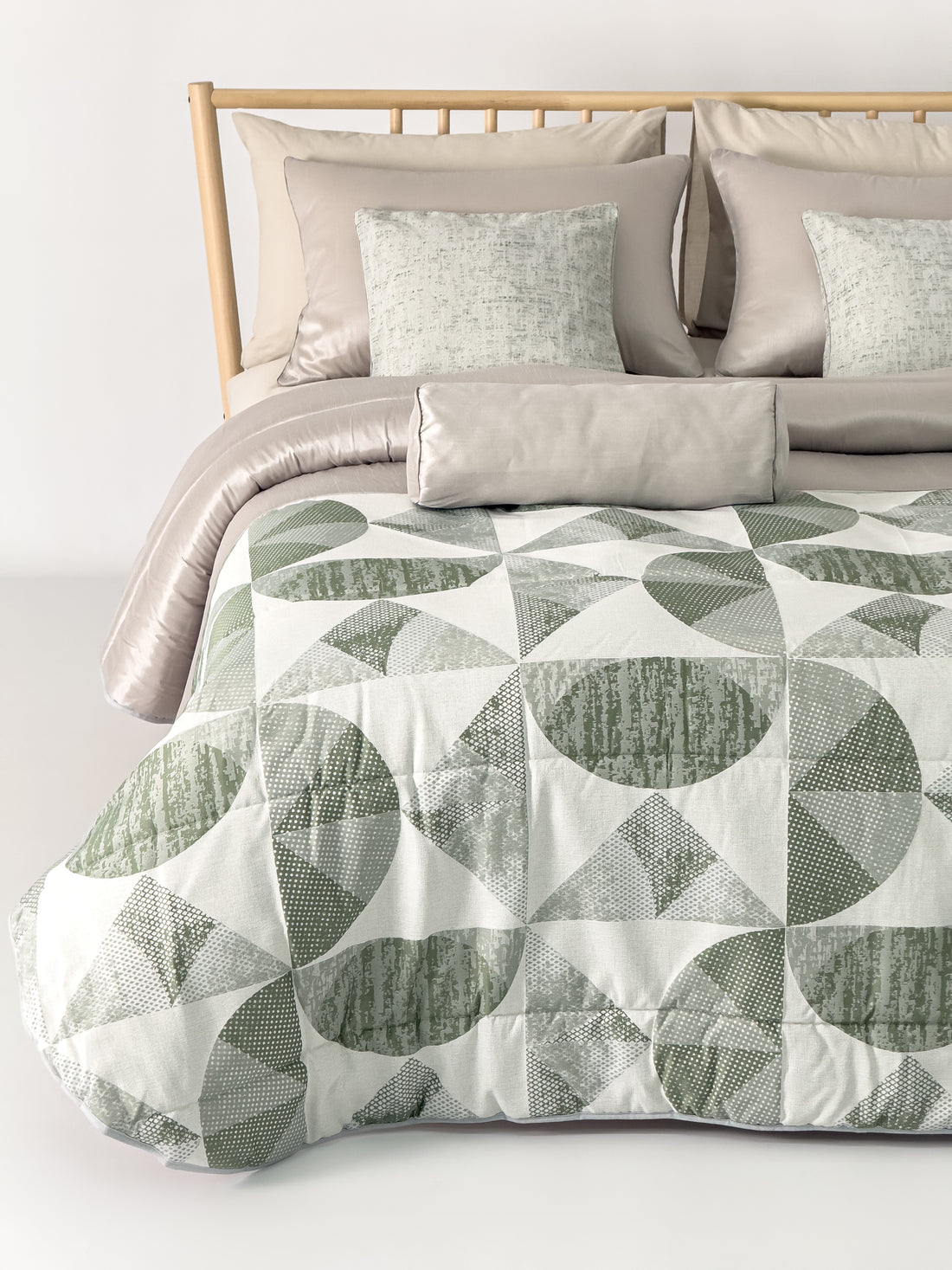 Antello Box Jacquard with Cotton Comforter