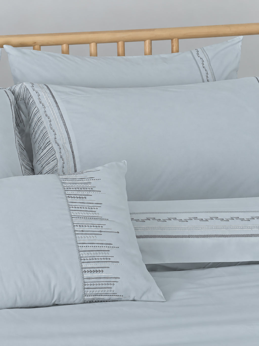 Crown Embroidery Solid Comforter Set