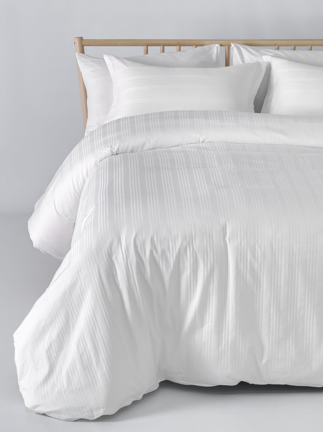 Damask Hotel Comforter Set Super King Size