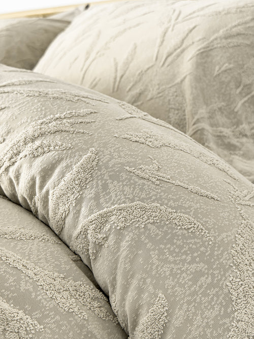 Bloom Patterned Comforter Set 7 PCS