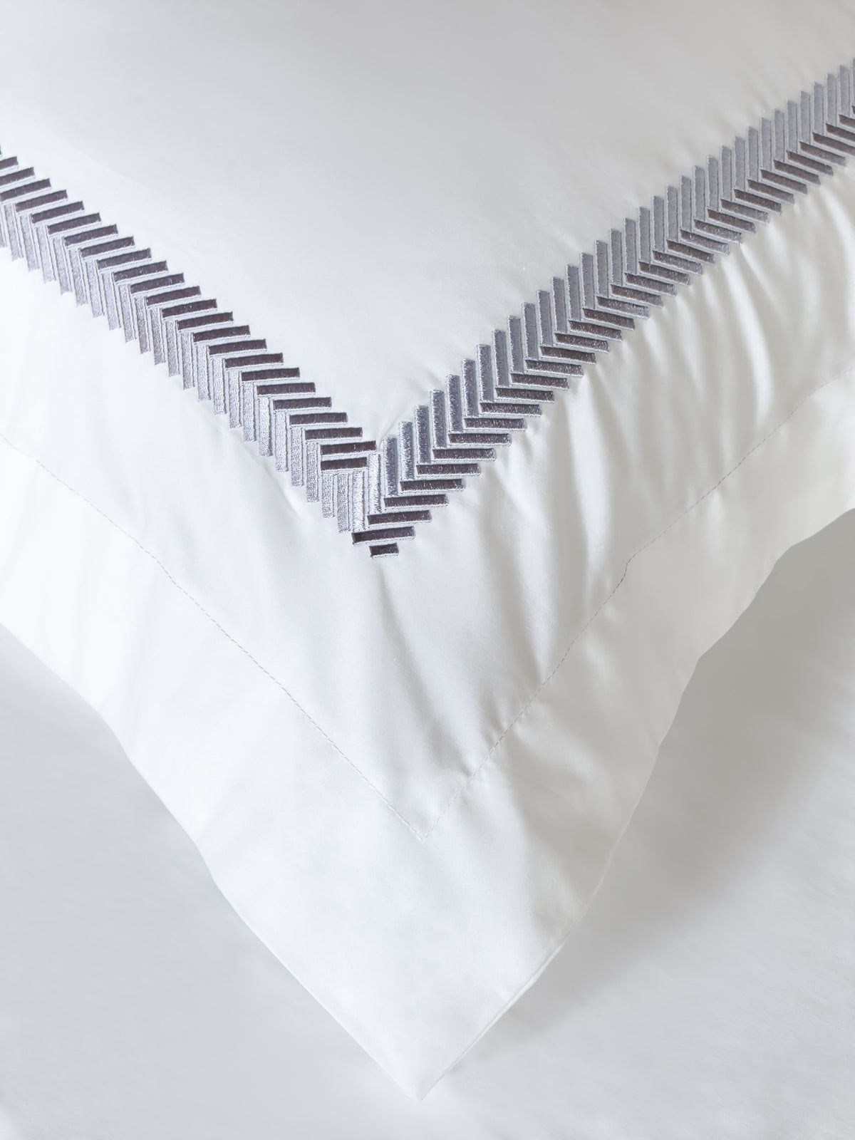 Siesta Luxury Duvet Cover Set Super King Size 300 TC