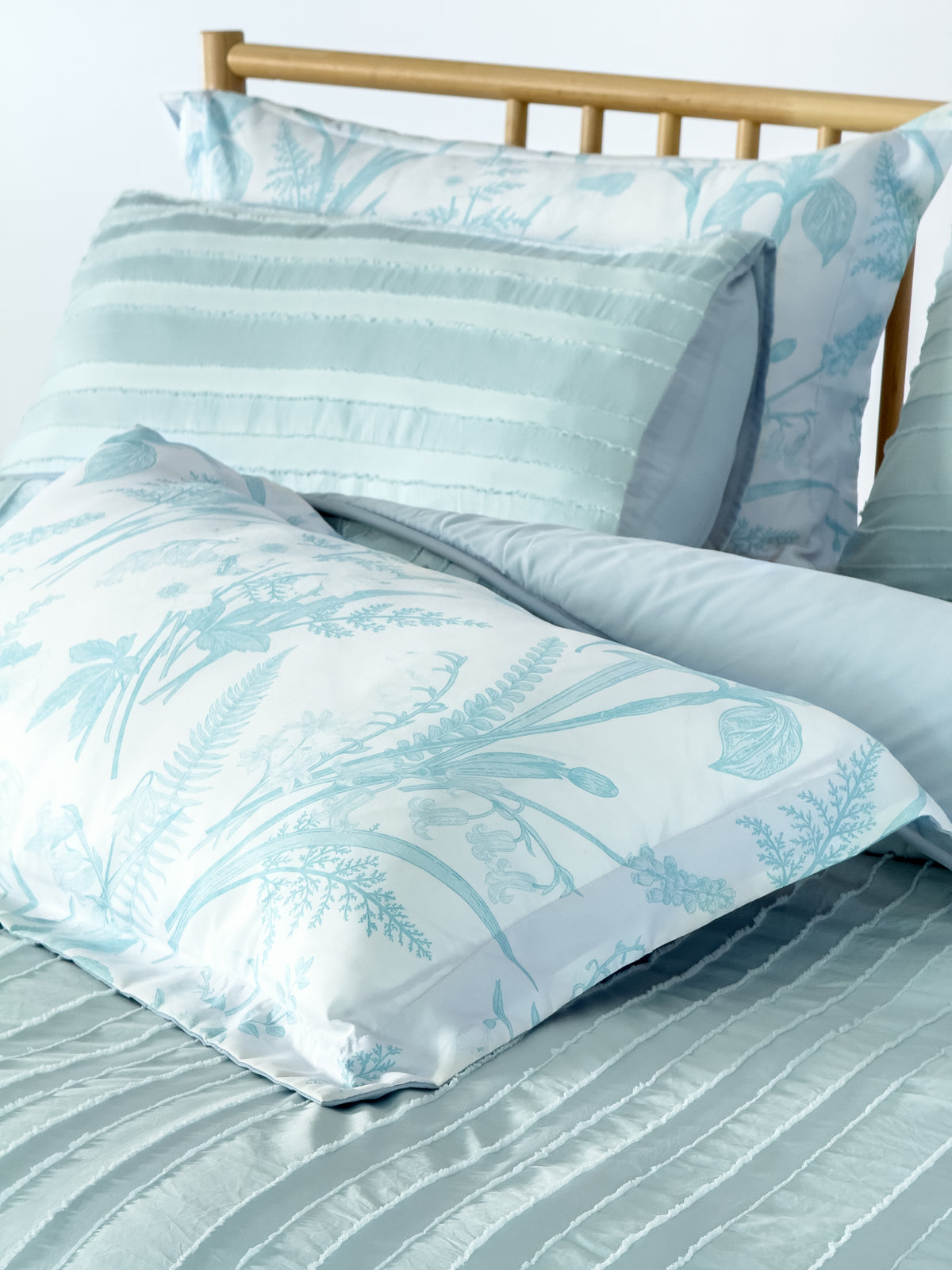 Stripy Solid Striped Comforter Set 6 PCS