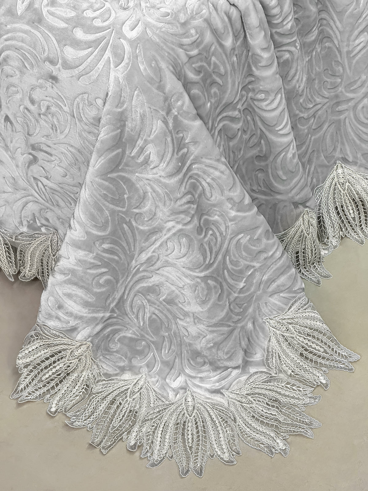 Isabella Double Fur Lace Blanket 7 Pieces set