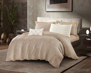 Rody Jacquard comforter set Gold