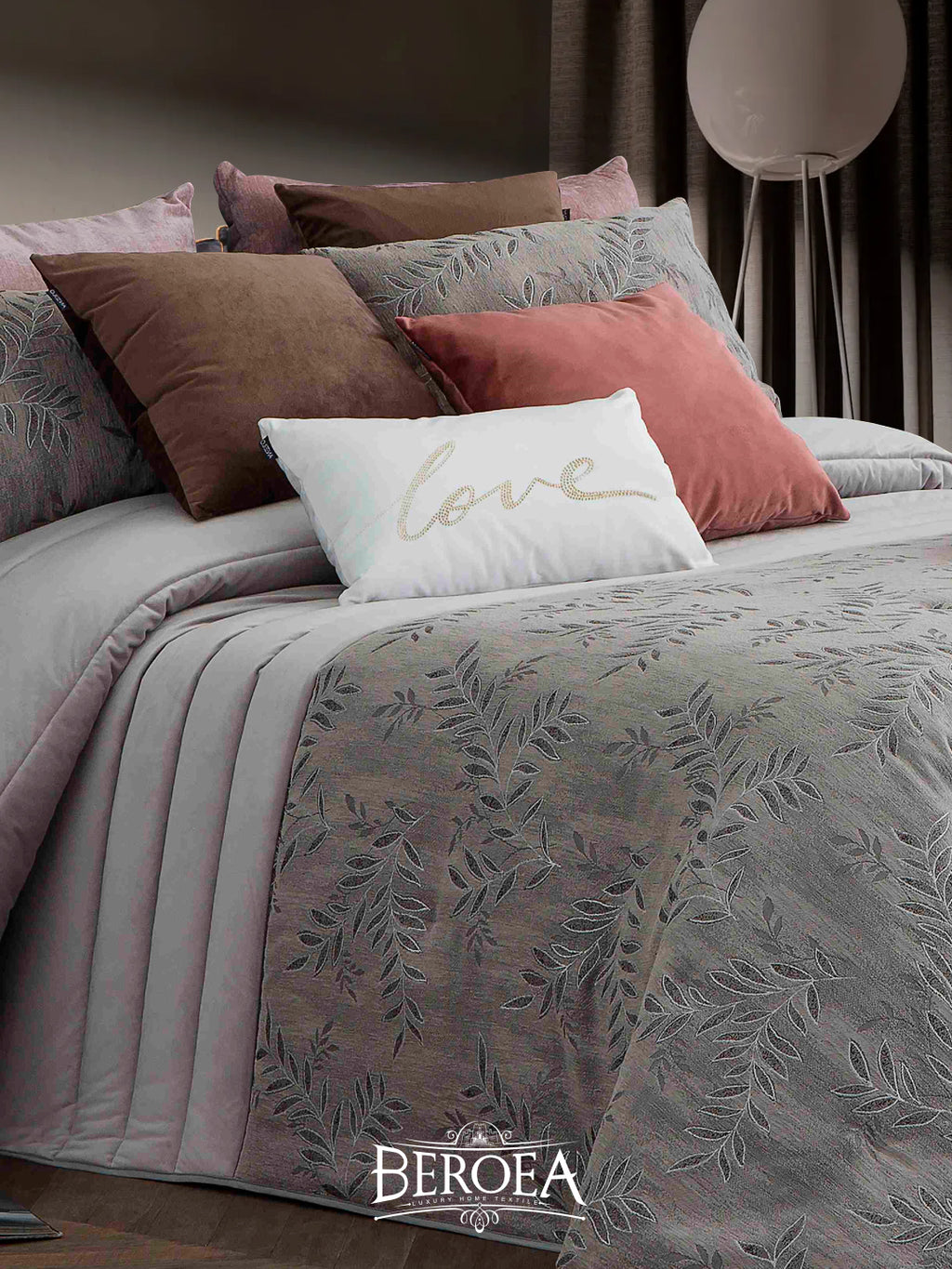 Spanish Box Jacquard with Cotton Comforter 7 Pcs