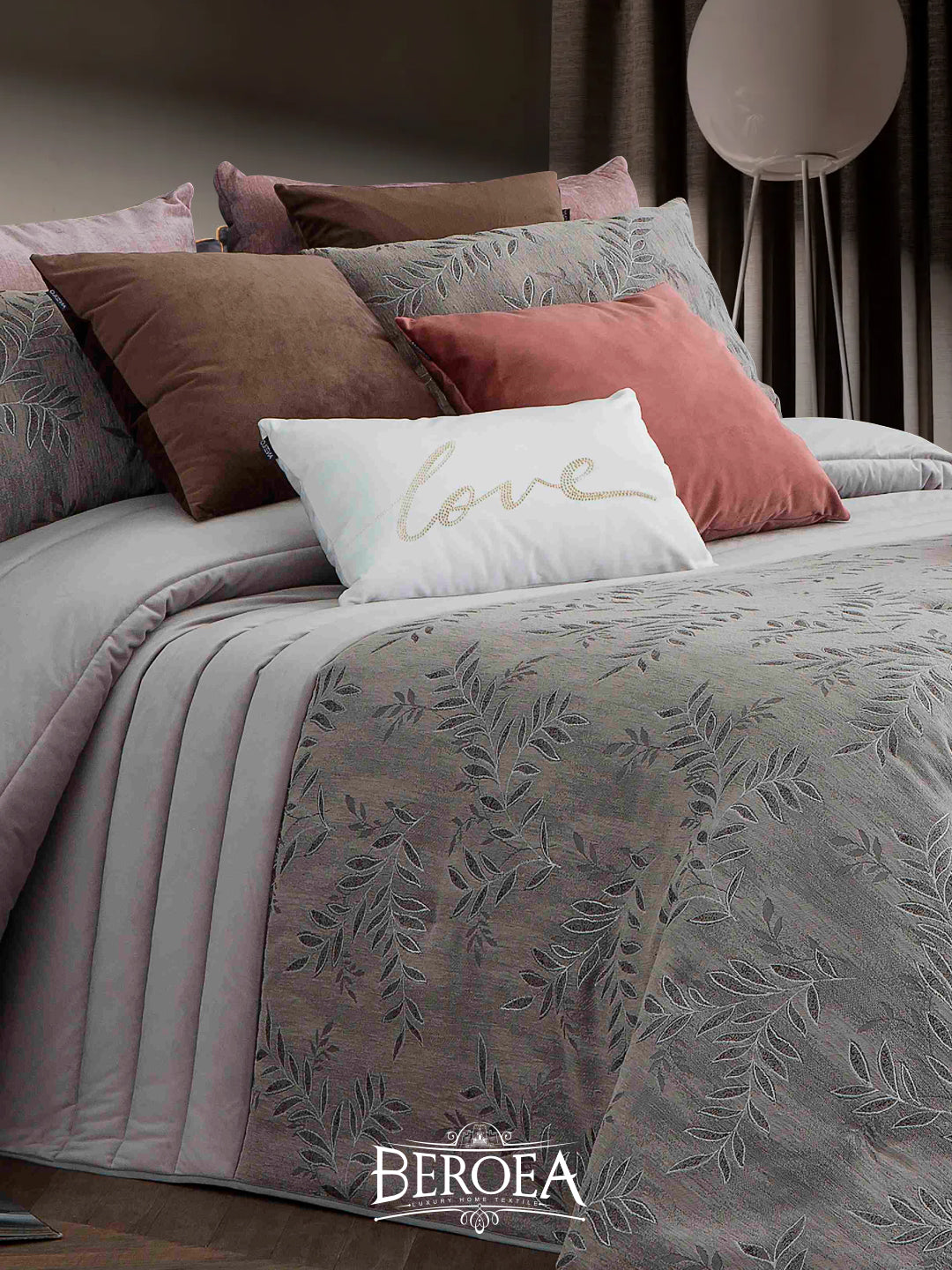 Spanish Box Jacquard with Cotton Comforter 7 Pcs