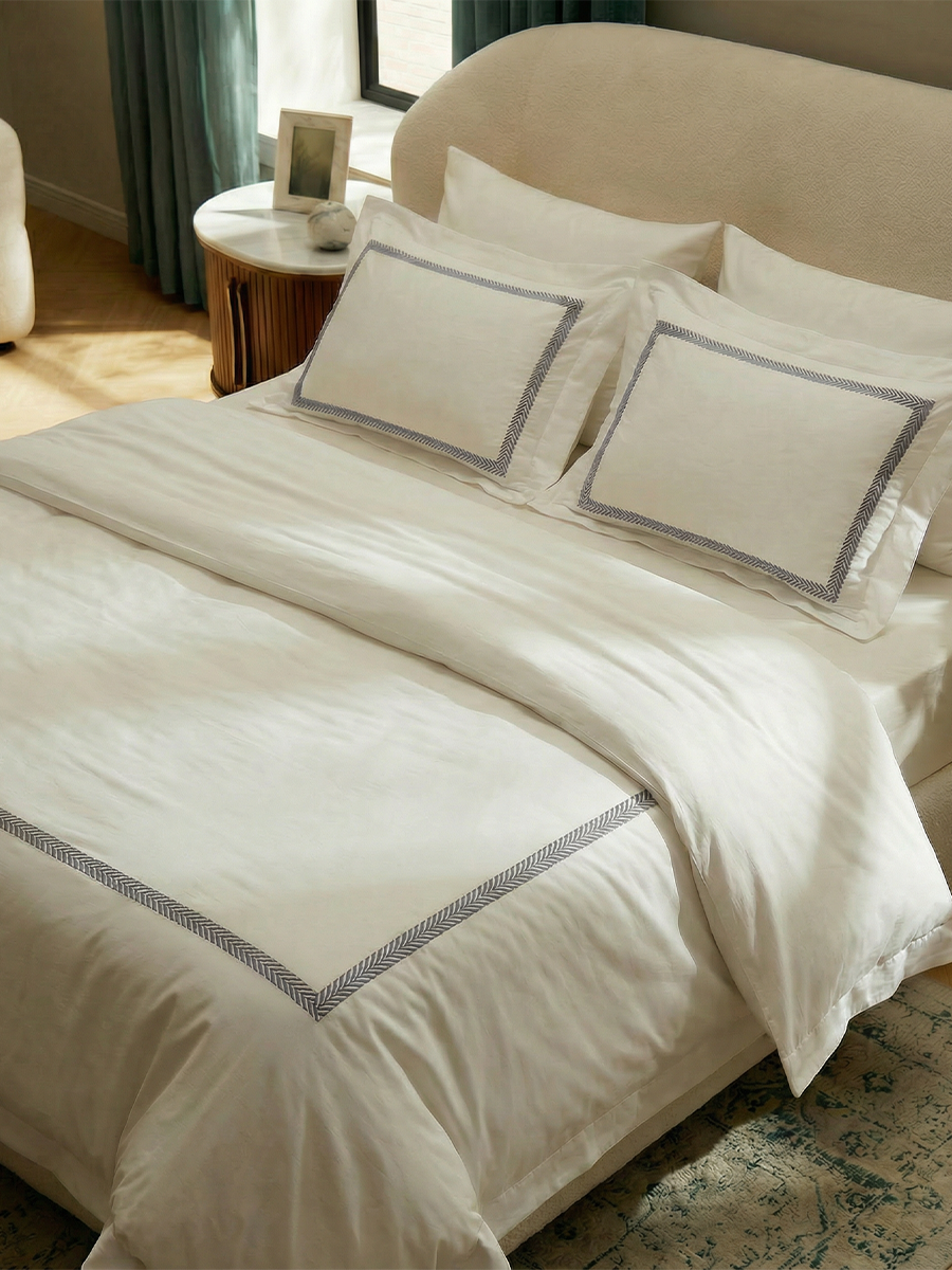 Siesta Luxury Duvet Cover Set Super King Size 300 TC