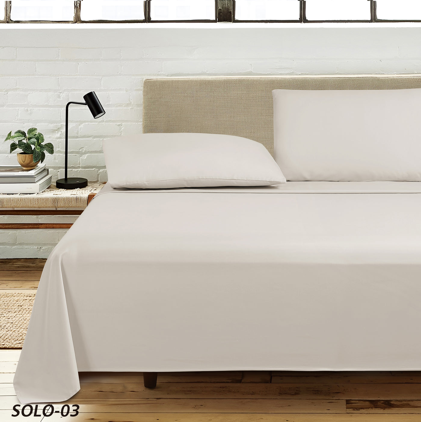 طقم شرشف عادي سادة  — box contents