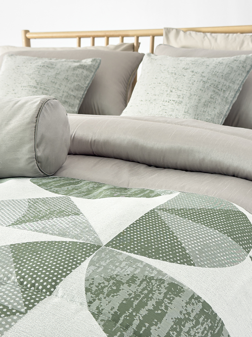 Antello Box Jacquard with Cotton Comforter